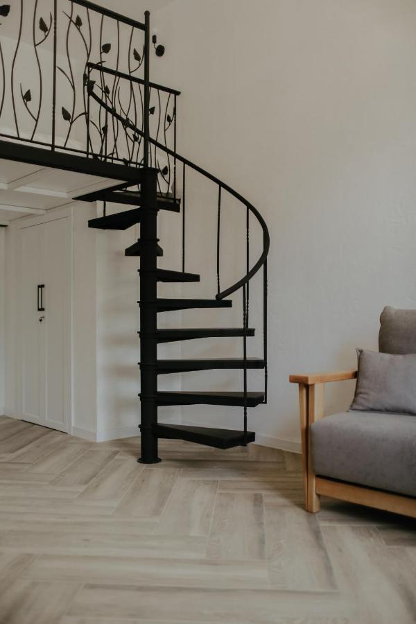Historical Old City Apartament, Старе Місто , 2 Спальні, Балкон-Тераса, 85 Кв М คาเมียเนตส์-โปดิลสกี ภายนอก รูปภาพ